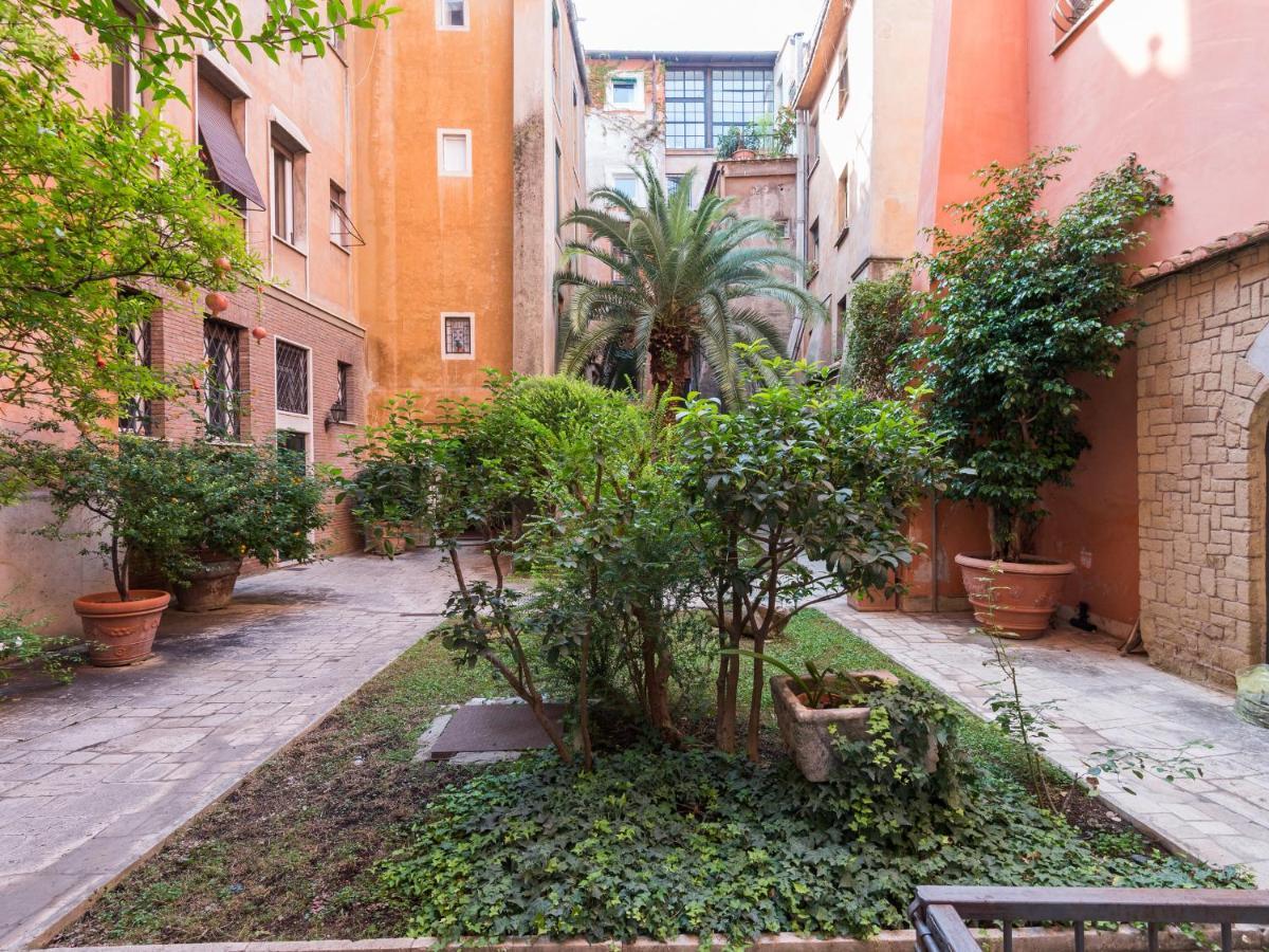 Apartamento Piazza Lovatelli Luxury Penthouse Roma Exterior foto